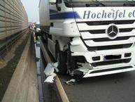 Einsatz: Verkehrsunfall auf der A1 (02.05.2012)