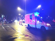 Bild: Feuerwehr - Einsatz: Verkehrsunfall mit Rettungswagen (19.02.2013)