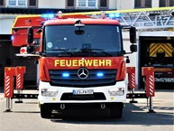 Quelle: Andre Stammberger - News: Neue Drehleitern für die Feuerwehr Leverkusen (27.07.2018)