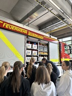 Girls'Day 2024: 24 Mädchen erkunden die spannende Perspektiven bei der Feuerwehr Leverkusen